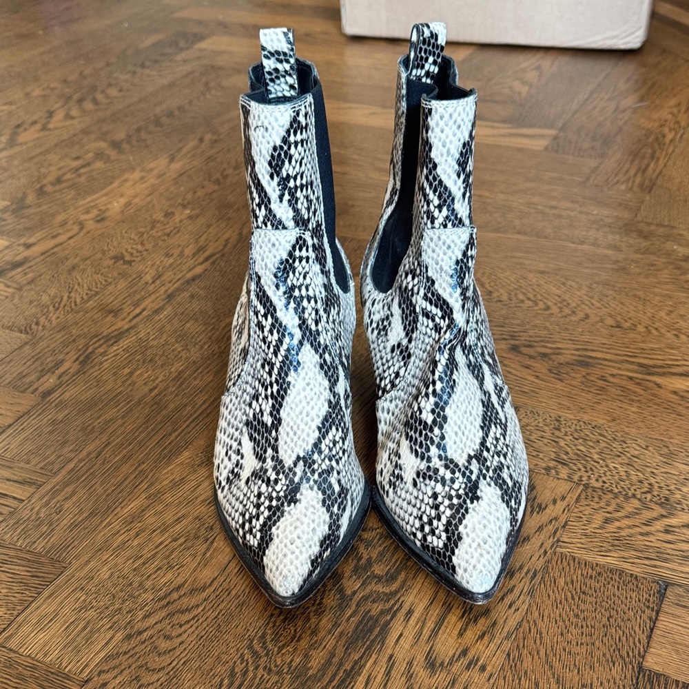 Paige Willa Chelsea Boots